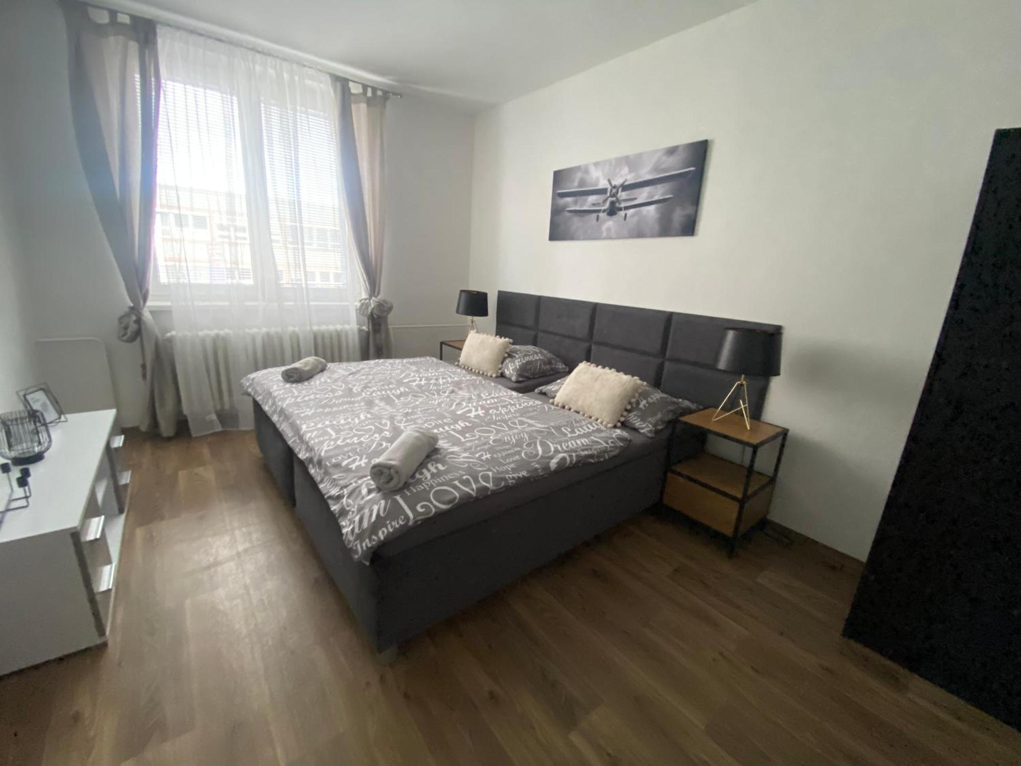 Cerna Ruze - Apartman 3 Plzeň Exterior foto